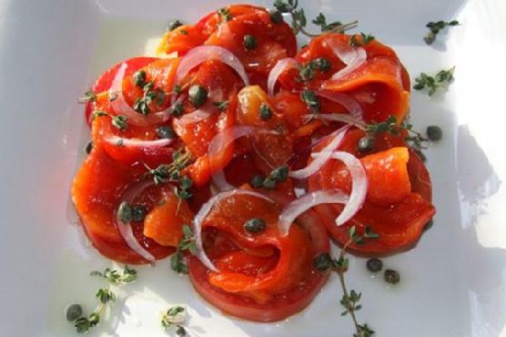 Roasted red pepper tomato salad