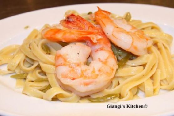 Poached prawns fettuccine with french beans