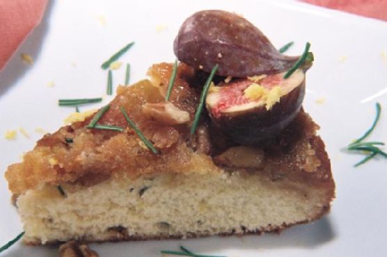 Fresh fig and walnut upside down cake