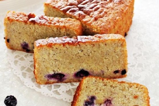 Blueberry yoghurt cake