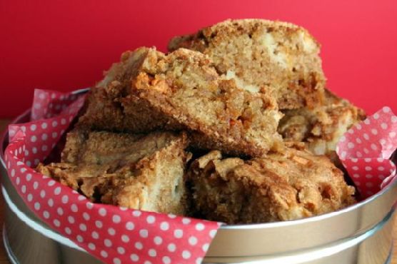 Apple pie bars