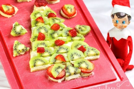 Ultimate christmas fruit pizza