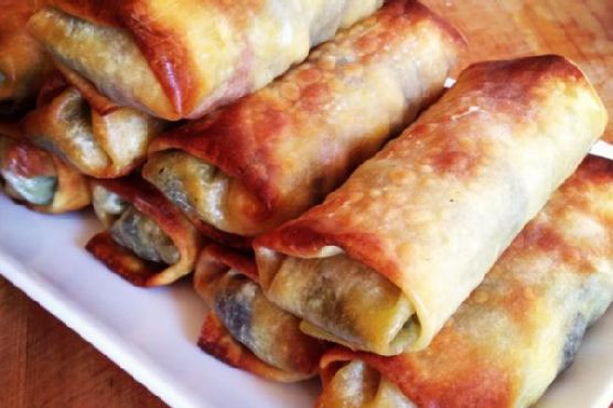 Southwest egg rolls with cilantro lime pesto