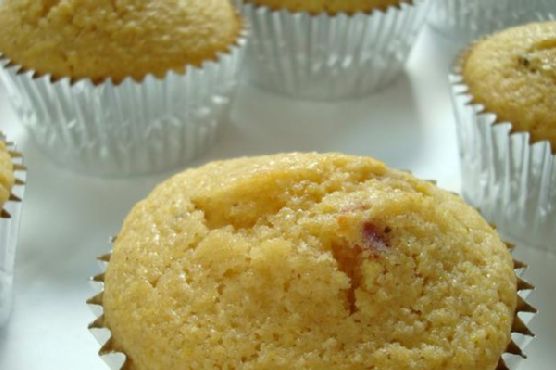 Maple-bacon corn muffins